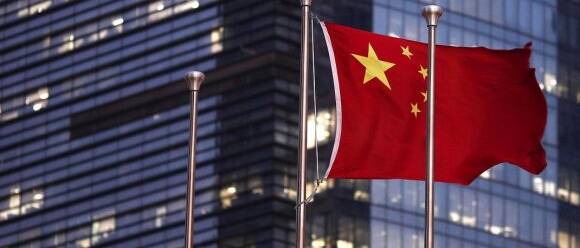 Kina overhaler USA som verdens største handelsnation